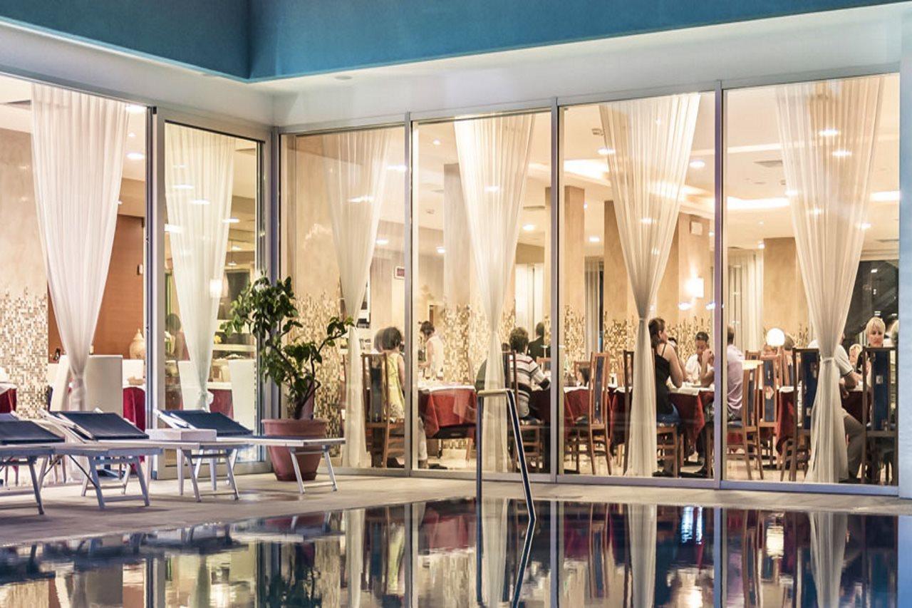 Hotel Parigi بيبيوني المظهر الخارجي الصورة