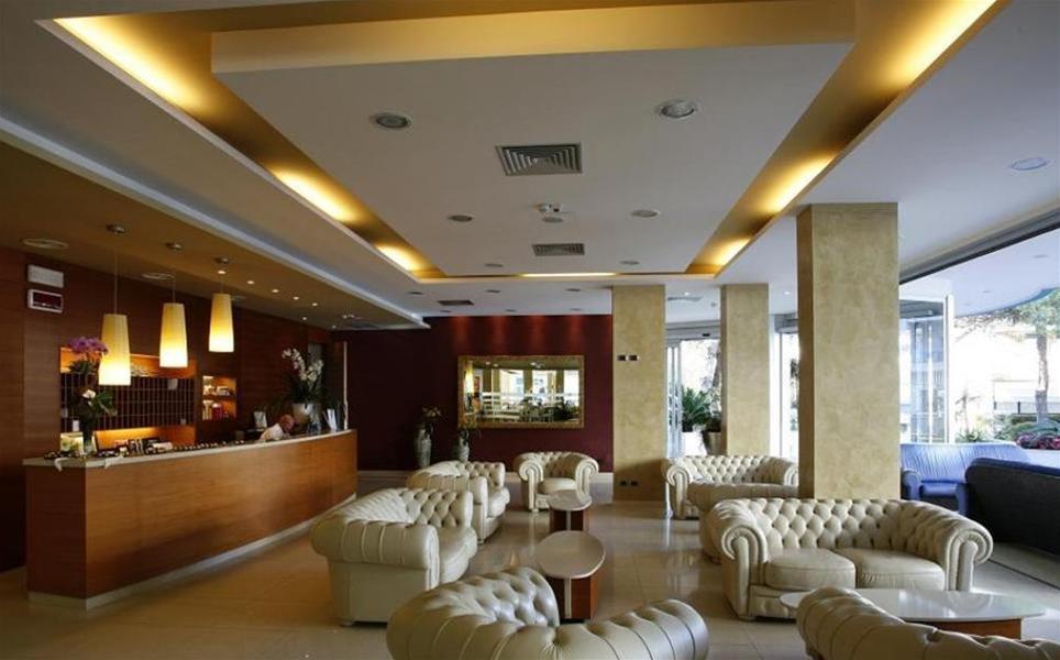 Hotel Parigi بيبيوني المظهر الخارجي الصورة